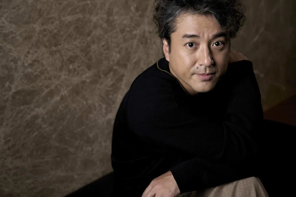 ムロツヨシ 画像